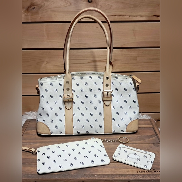 Dooney & Bourke Handbags - Vintage Dooney & Bourke Domed Satchel And Matching Accessories